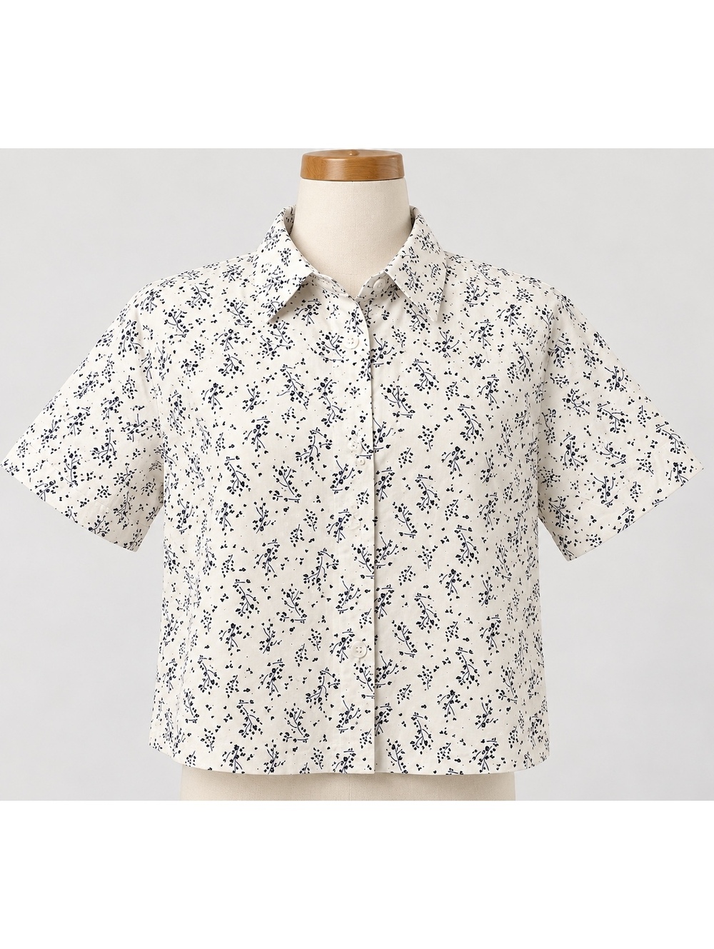 UNIQLO Women’s M Cotton Short Shirt Off White Blue Floral Print Button Up